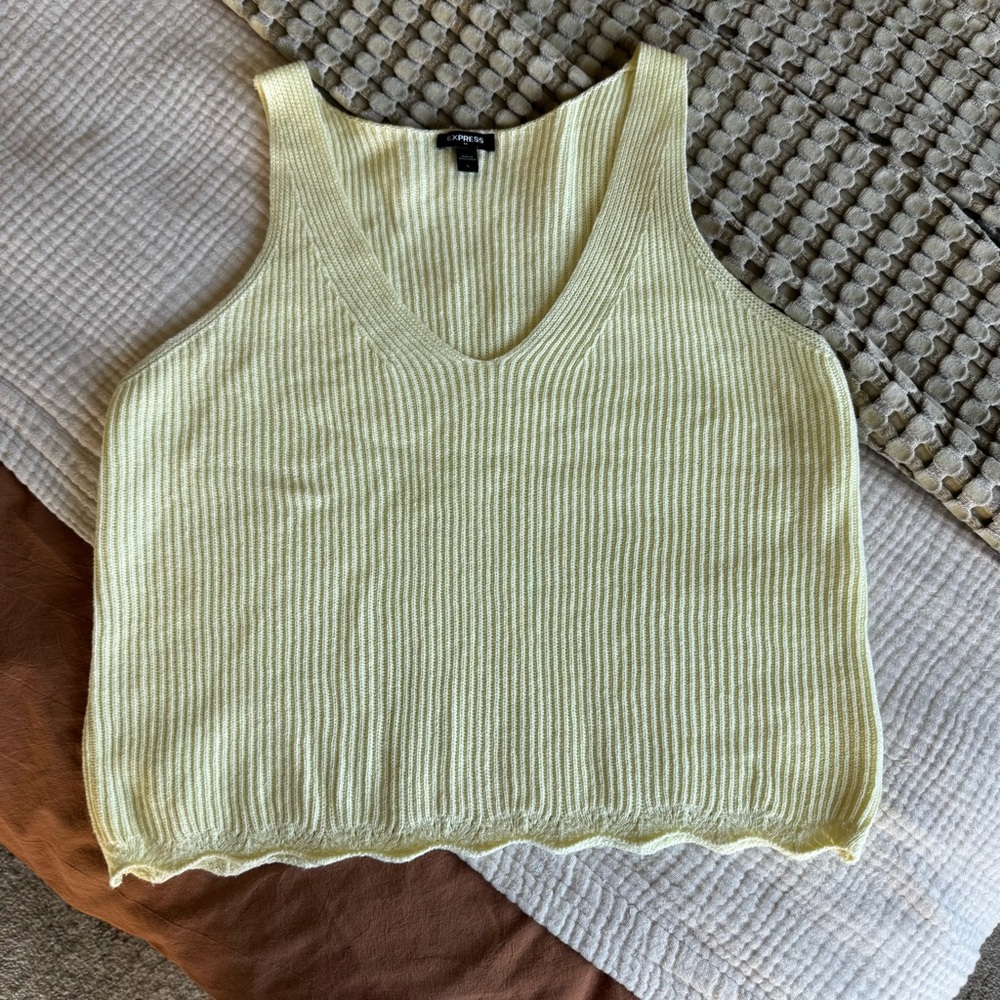 Express Trending Butter Yellow Knit Tank Size L